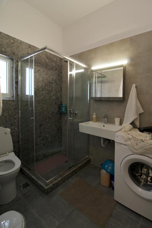 Luxury Flat In Hilton, Central Athens, 3' Metro, Vfm! Esterno foto